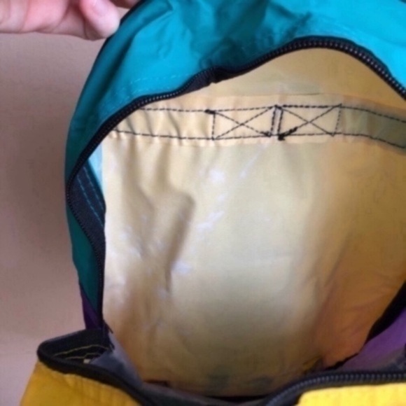 Kids Vintage Winnie the Pooh color block backpack - Picture 9 of 10